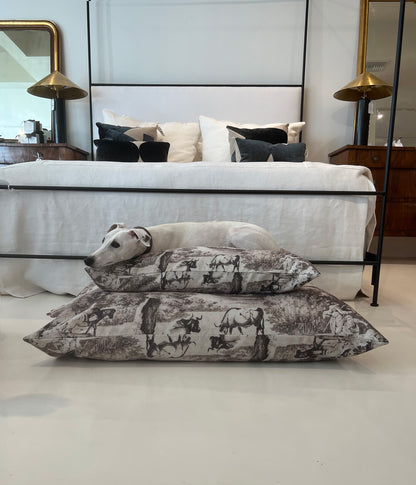 Maison Brunaille Dog Bed Medium by Tara Shaw