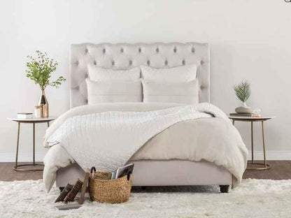 Doheney Bed Queen in Oatmeal