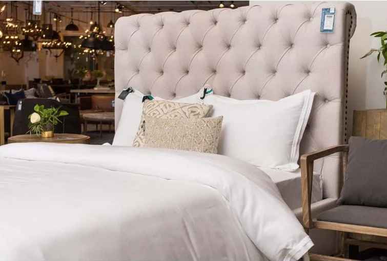 Doheney Bed Queen in Oatmeal